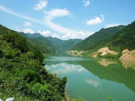 孤岛先锋